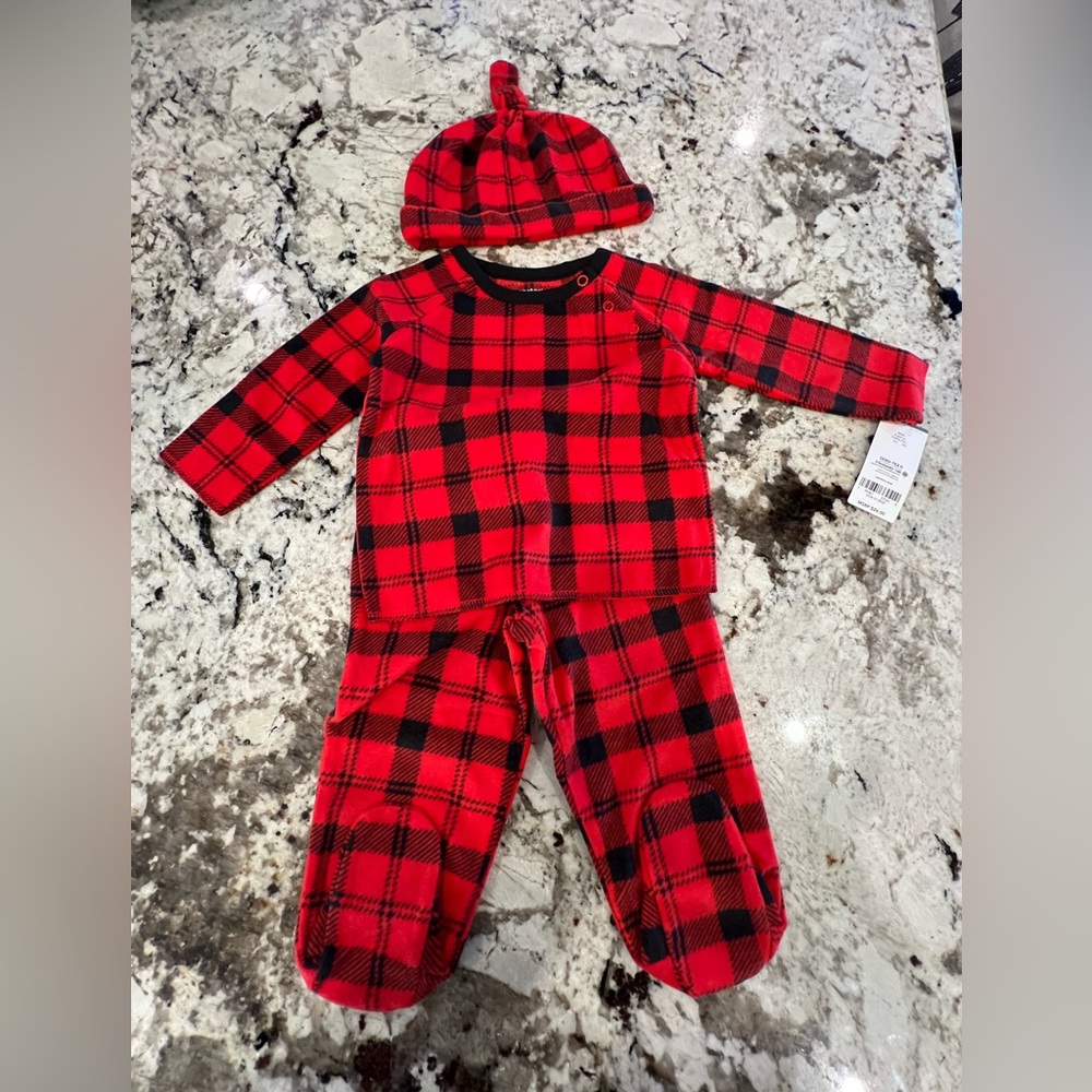NWT 3 pc Carters Christmas Jammies 9months
